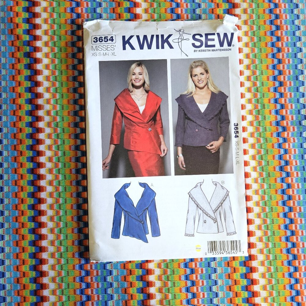 UNCUT Sewing Pattern Kwik Sew 3654 Size XS-S-M-L-XL
